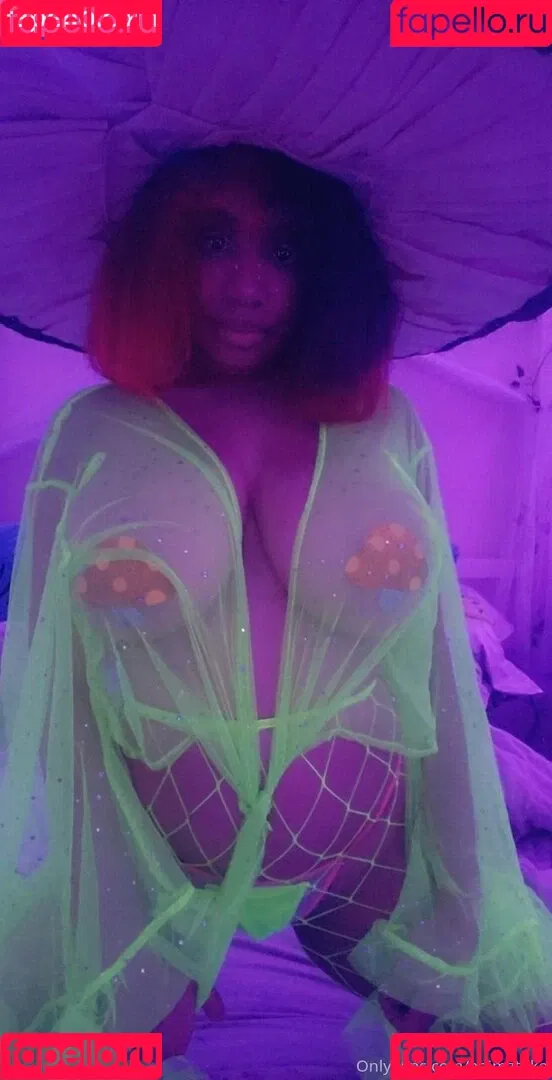 aaimztako Onlyfans Photo Gallery 