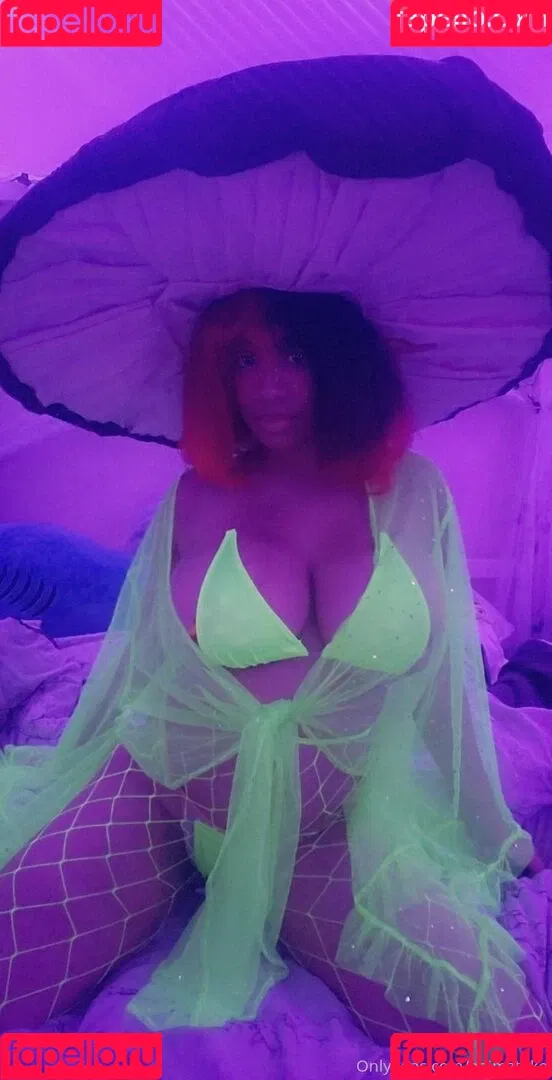 aaimztako Onlyfans Photo Gallery 