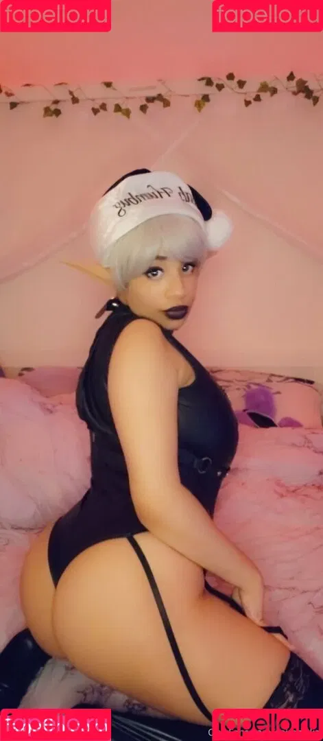 aaimztako Onlyfans Photo Gallery 