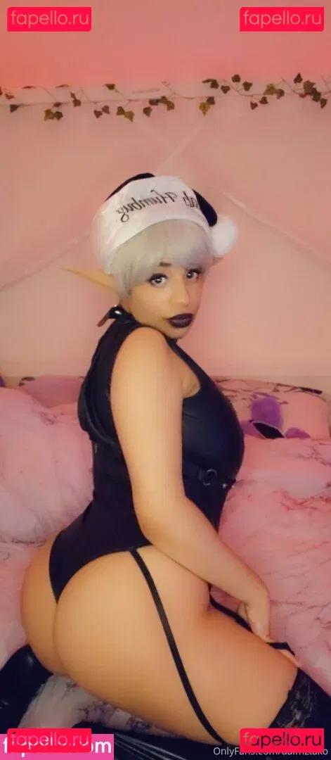 aaimztako Onlyfans Photo Gallery 