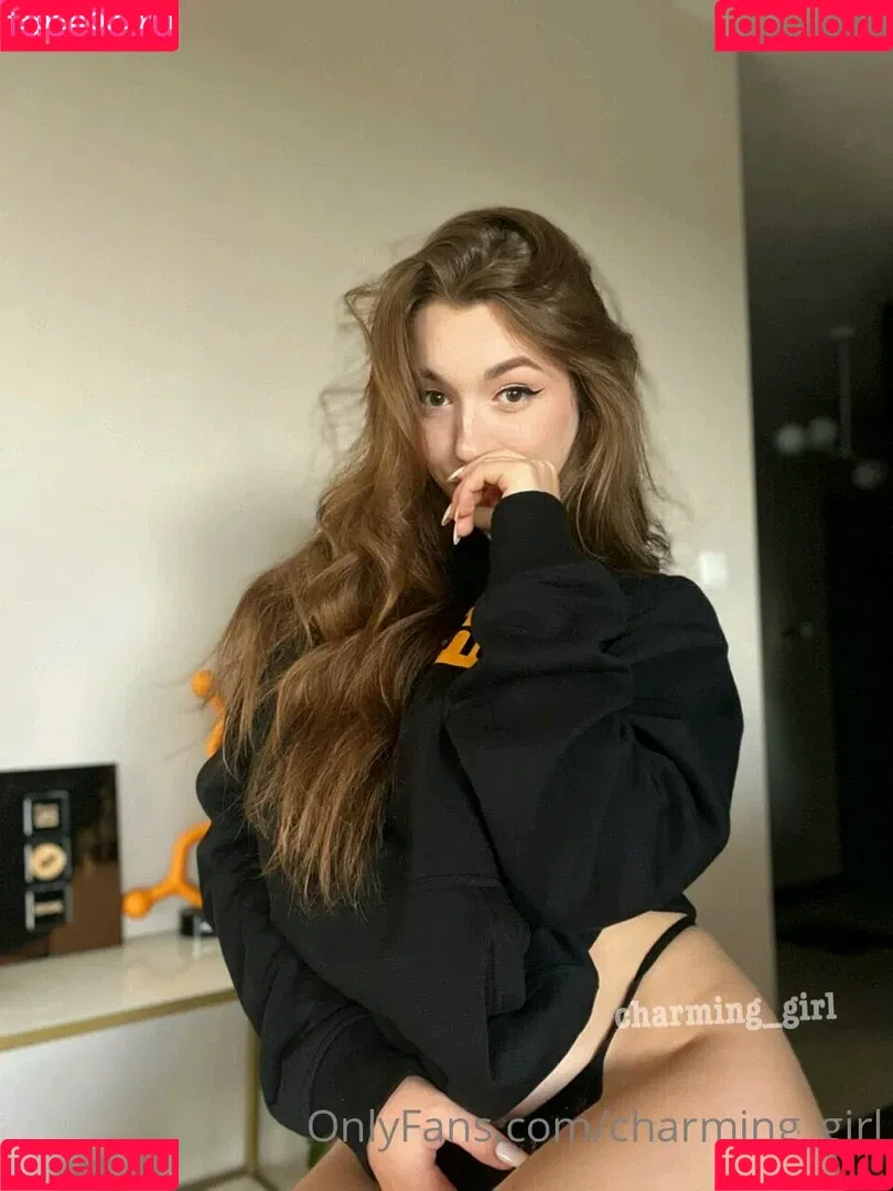charming_girl Onlyfans Photo Gallery 