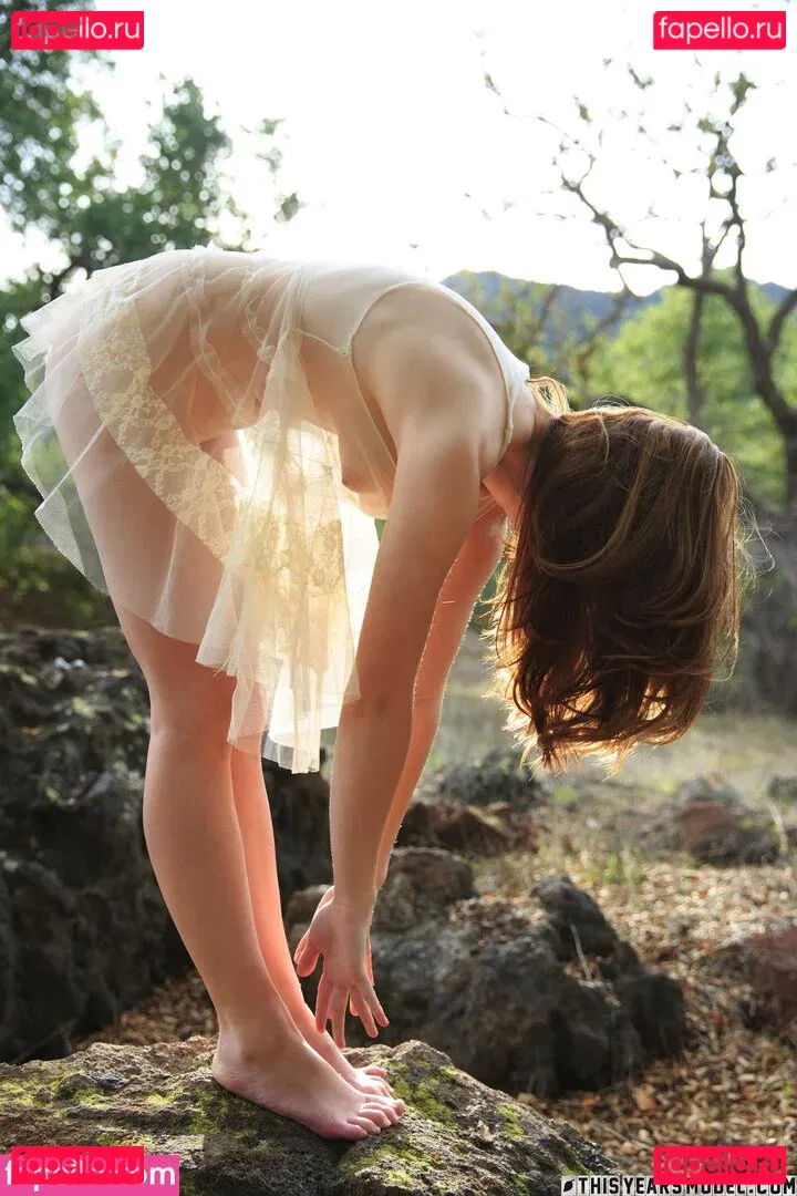 ThisYearsModel Onlyfans Photo Gallery 