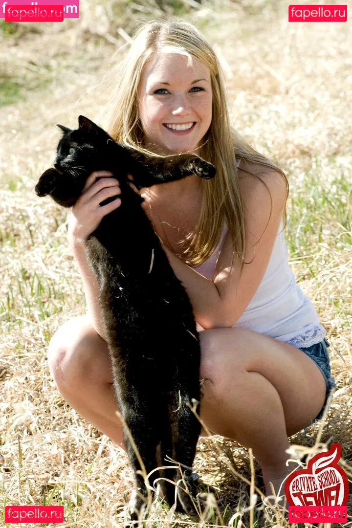 ThisYearsModel Onlyfans Photo Gallery 