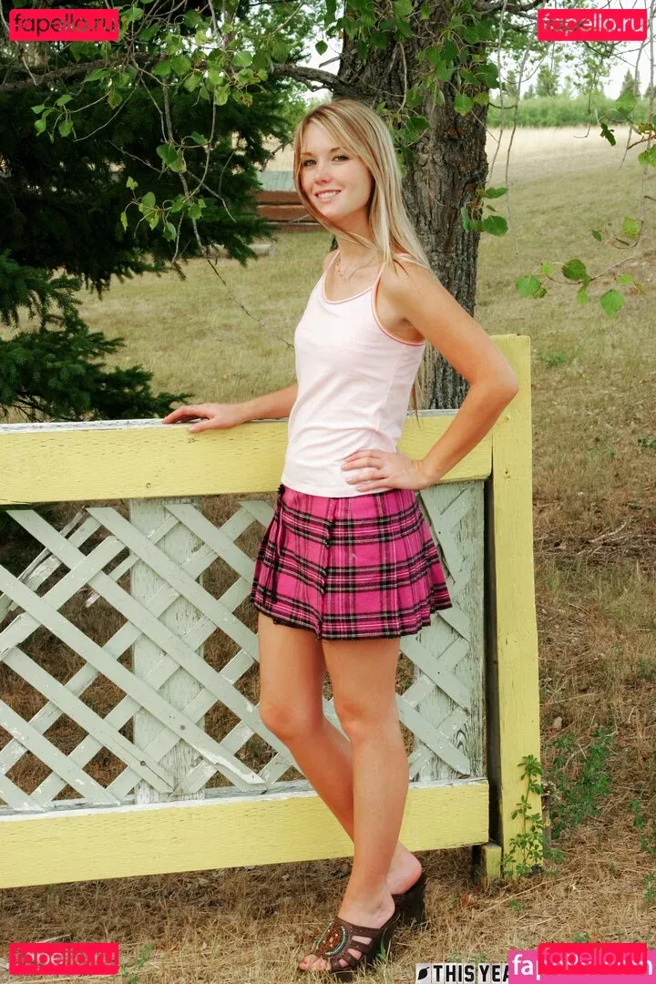 ThisYearsModel Onlyfans Photo Gallery 