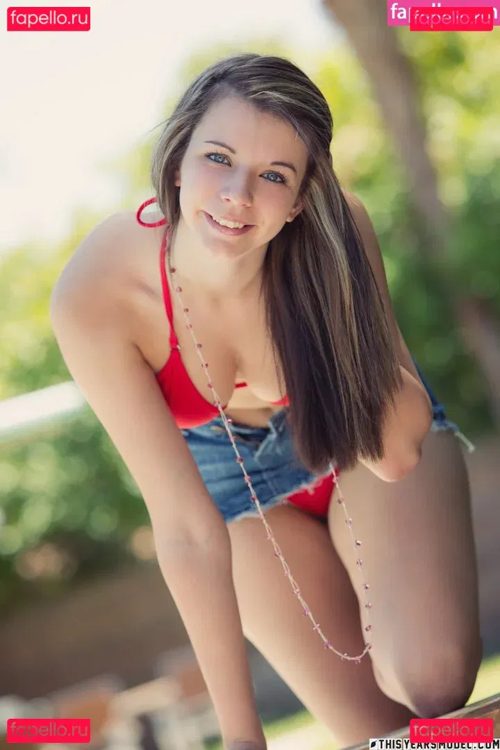 ThisYearsModel Onlyfans Photo Gallery 