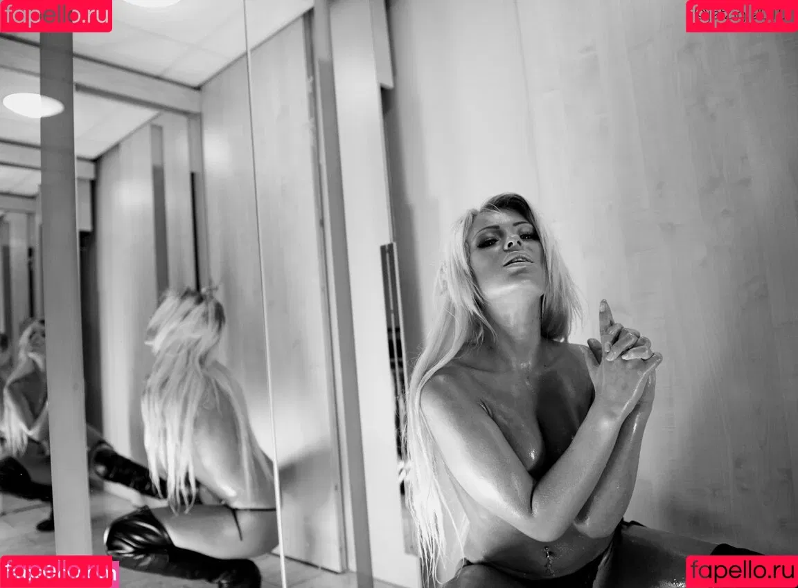 Annette Soknes Onlyfans Photo Gallery 