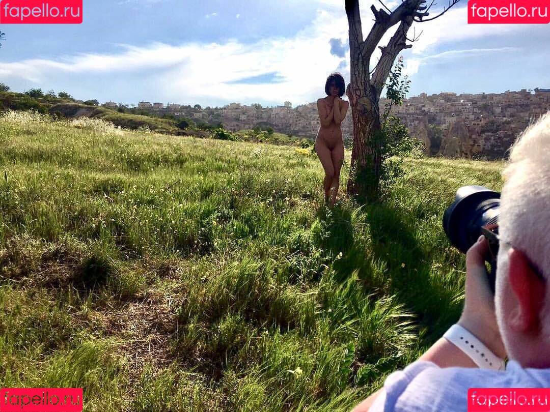 Didem Dinç Onlyfans Photo Gallery 