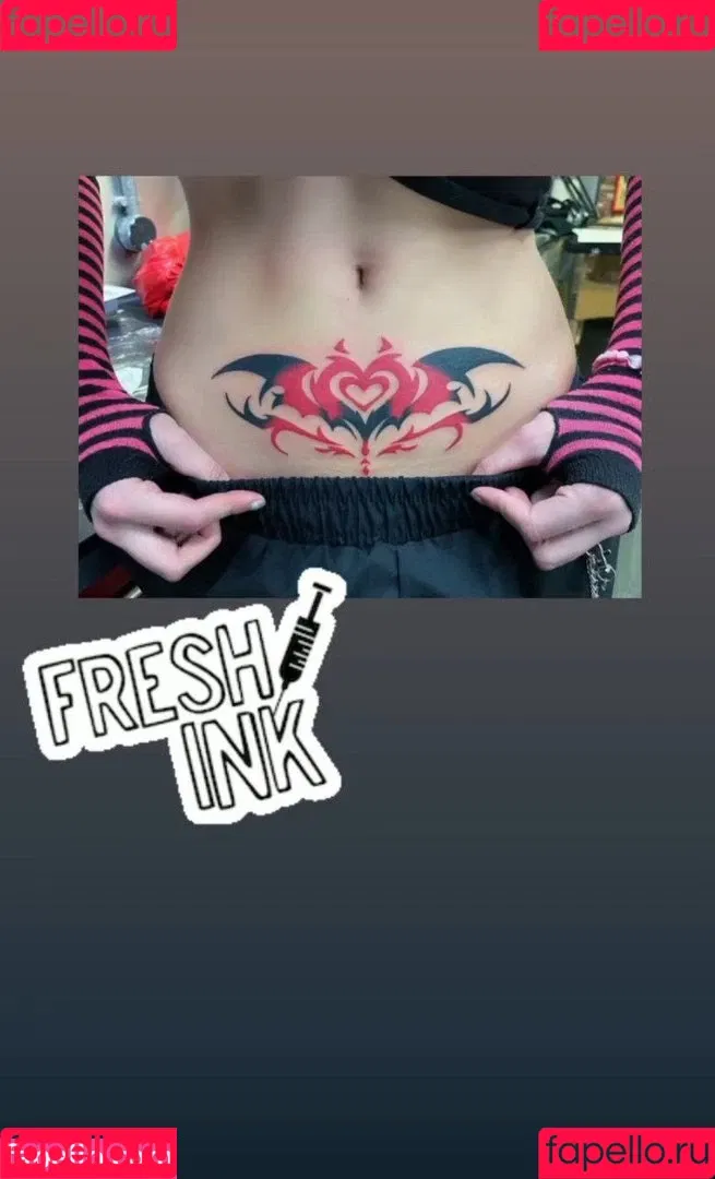 zureeal Onlyfans Photo Gallery 