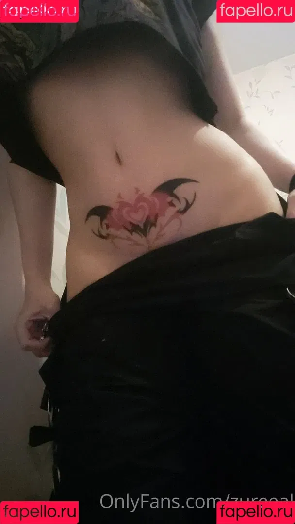 zureeal Onlyfans Photo Gallery 