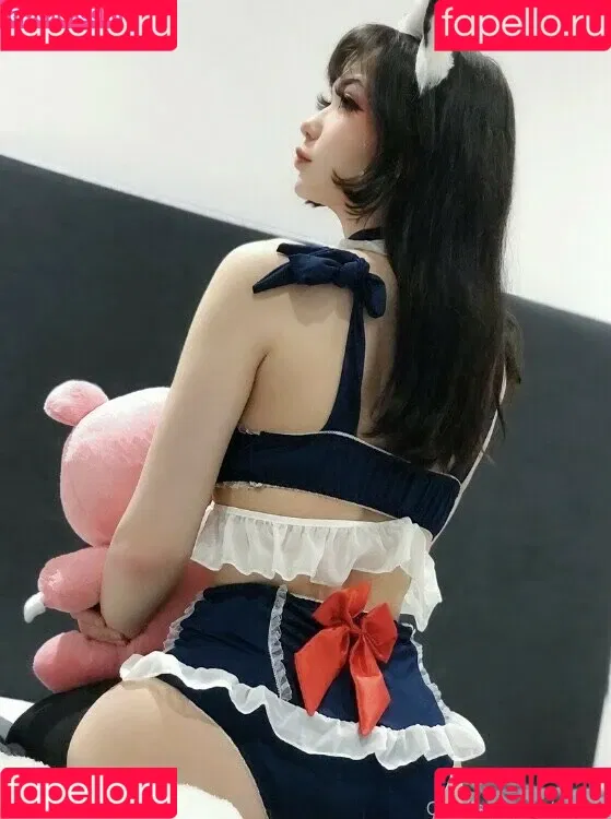 zureeal Onlyfans Photo Gallery 