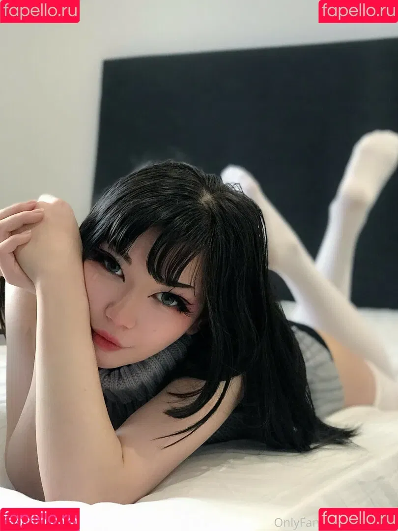 zureeal Onlyfans Photo Gallery 