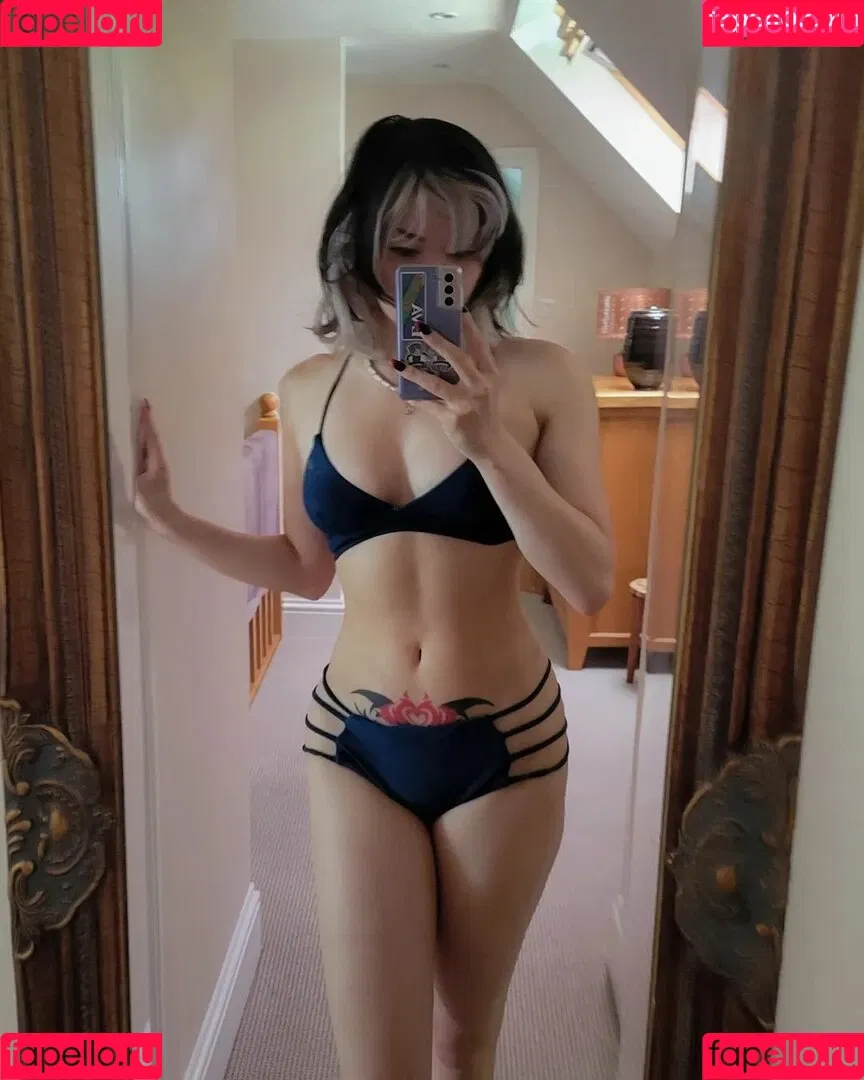 zureeal Onlyfans Photo Gallery 