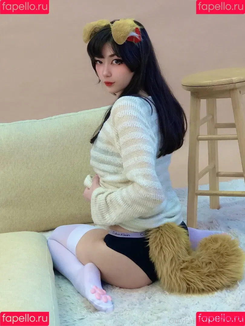 zureeal Onlyfans Photo Gallery 