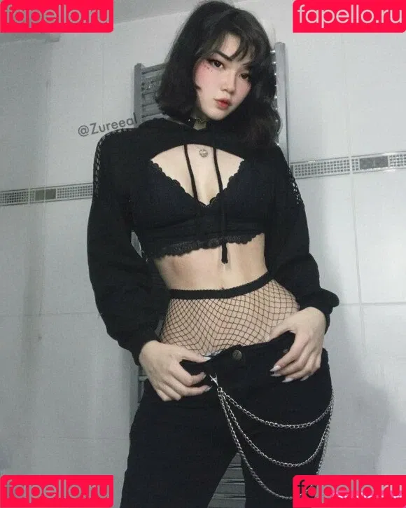 zureeal Onlyfans Photo Gallery 