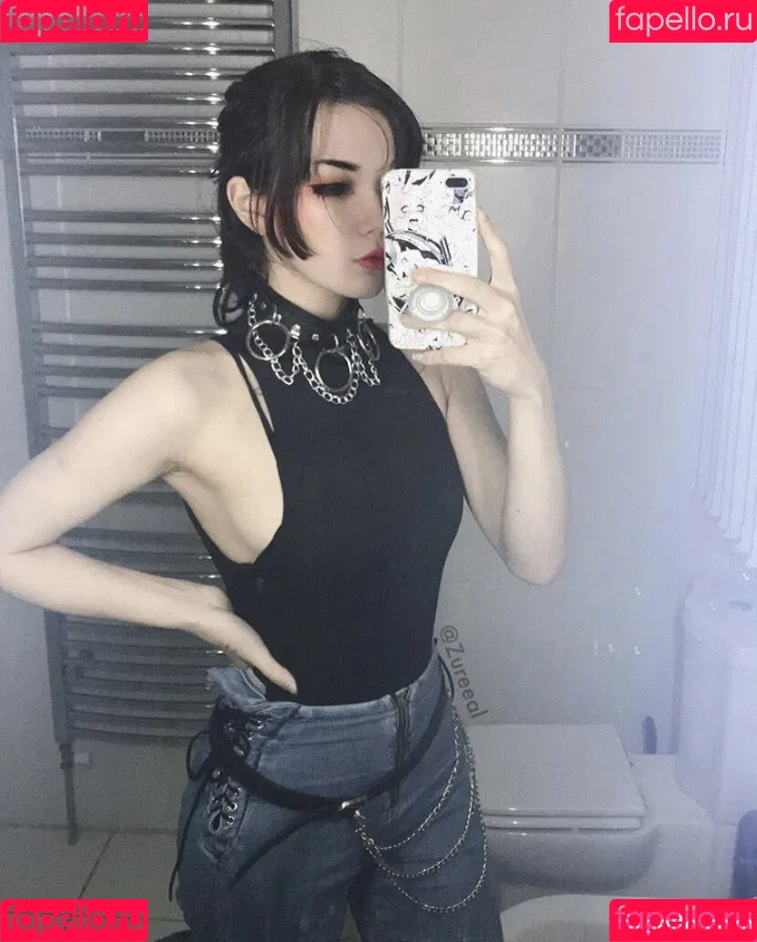 zureeal Onlyfans Photo Gallery 