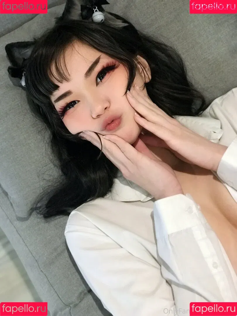 zureeal Onlyfans Photo Gallery 
