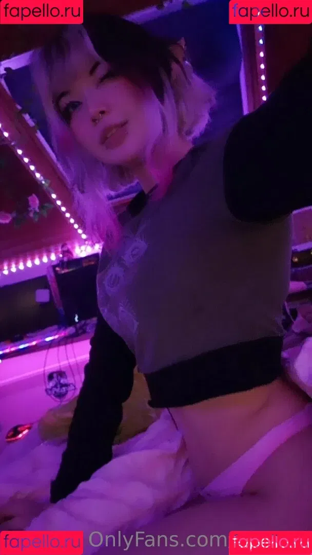 zureeal Onlyfans Photo Gallery 