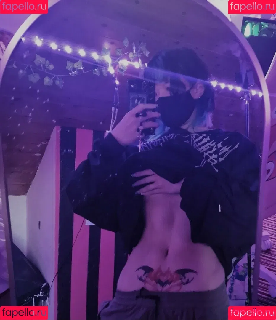 zureeal Onlyfans Photo Gallery 