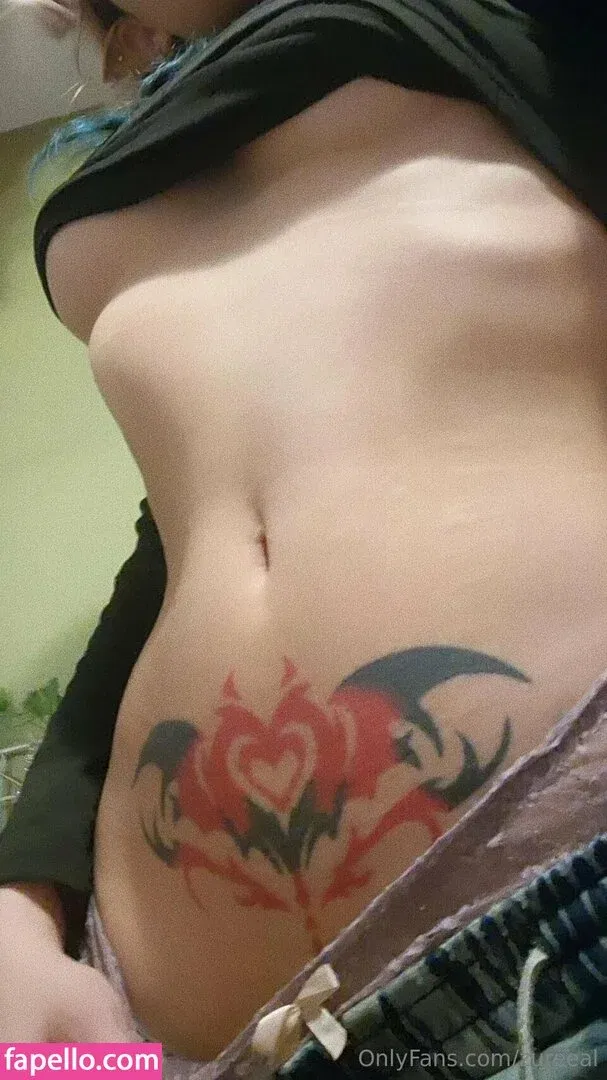 zureeal Onlyfans Photo Gallery 