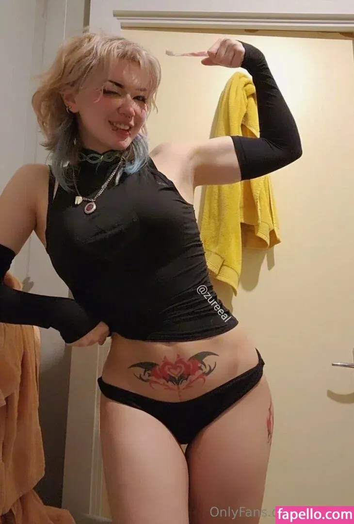 zureeal Onlyfans Photo Gallery 