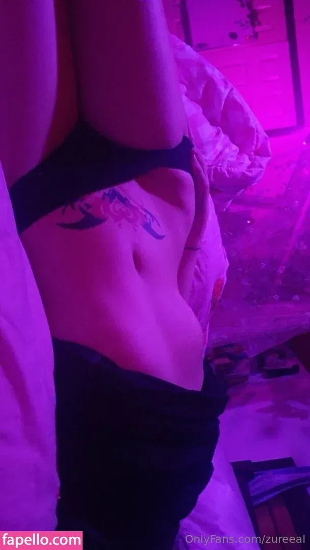 zureeal Onlyfans Photo Gallery 