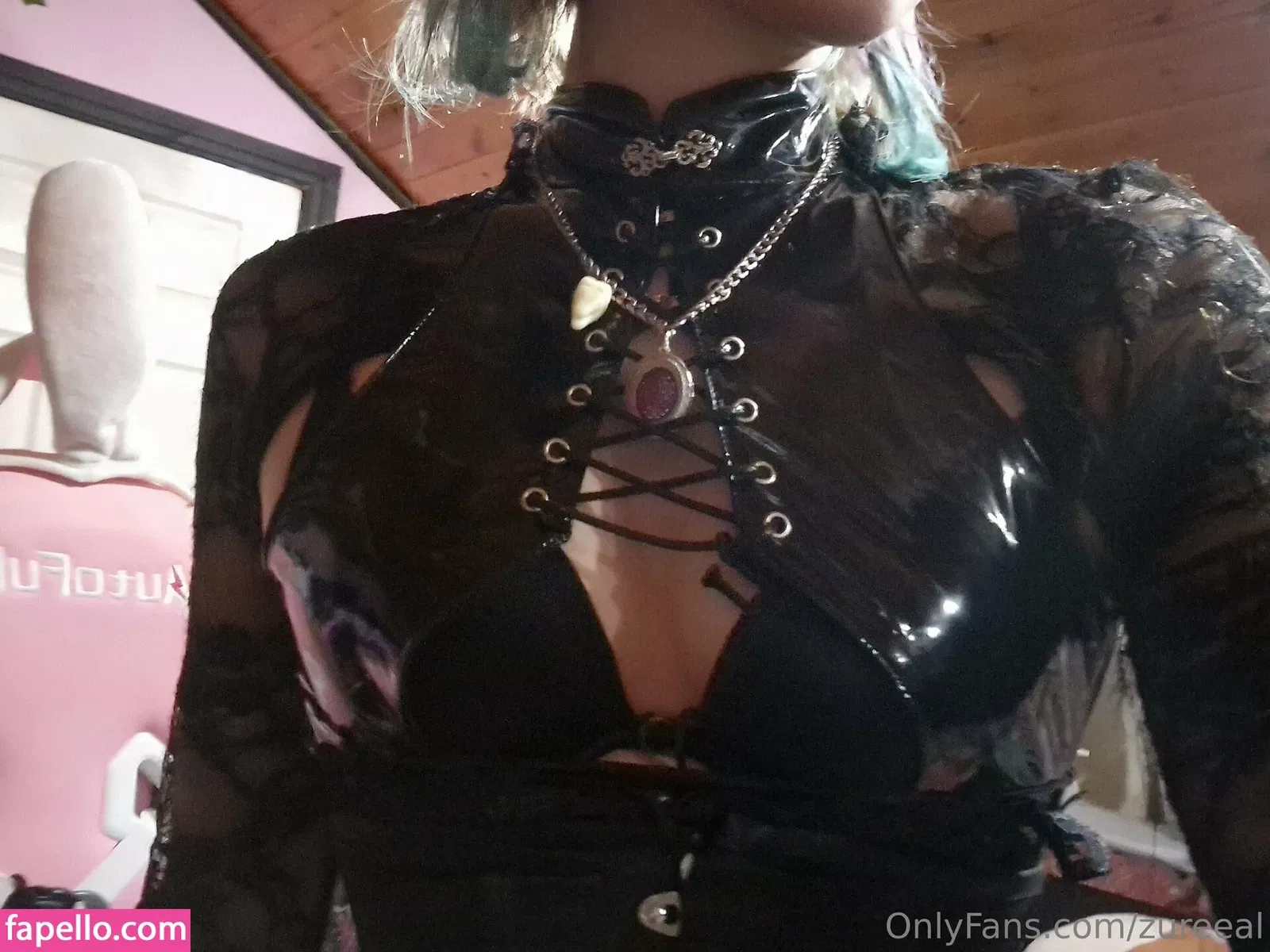 zureeal Onlyfans Photo Gallery 