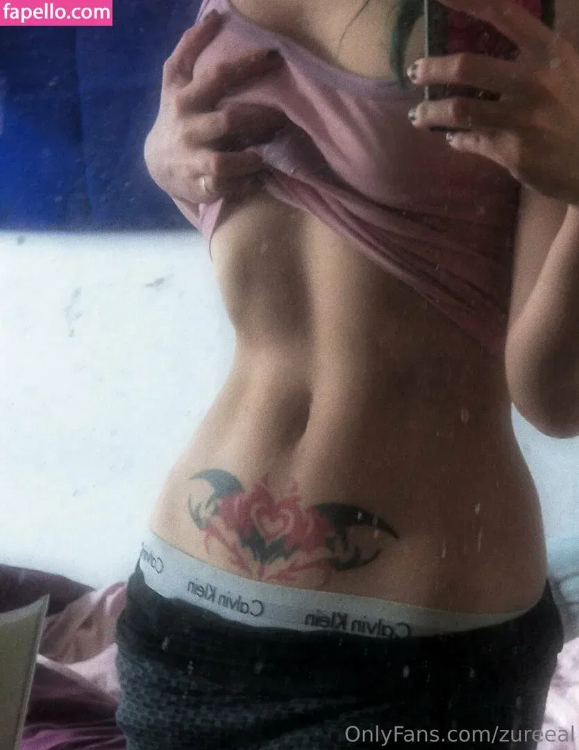 zureeal Onlyfans Photo Gallery 