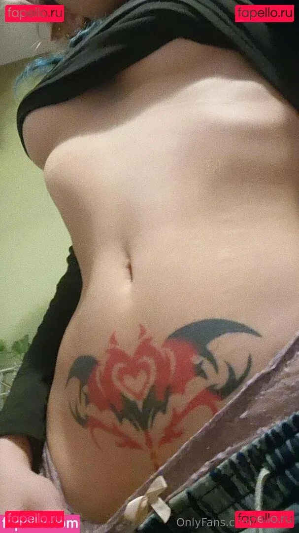 zureeal Onlyfans Photo Gallery 