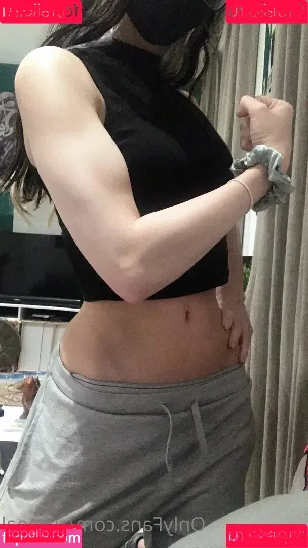 zureeal Onlyfans Photo Gallery 