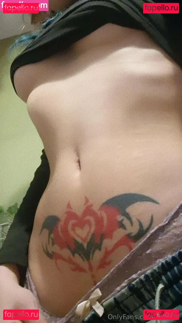 zureeal Onlyfans Photo Gallery 