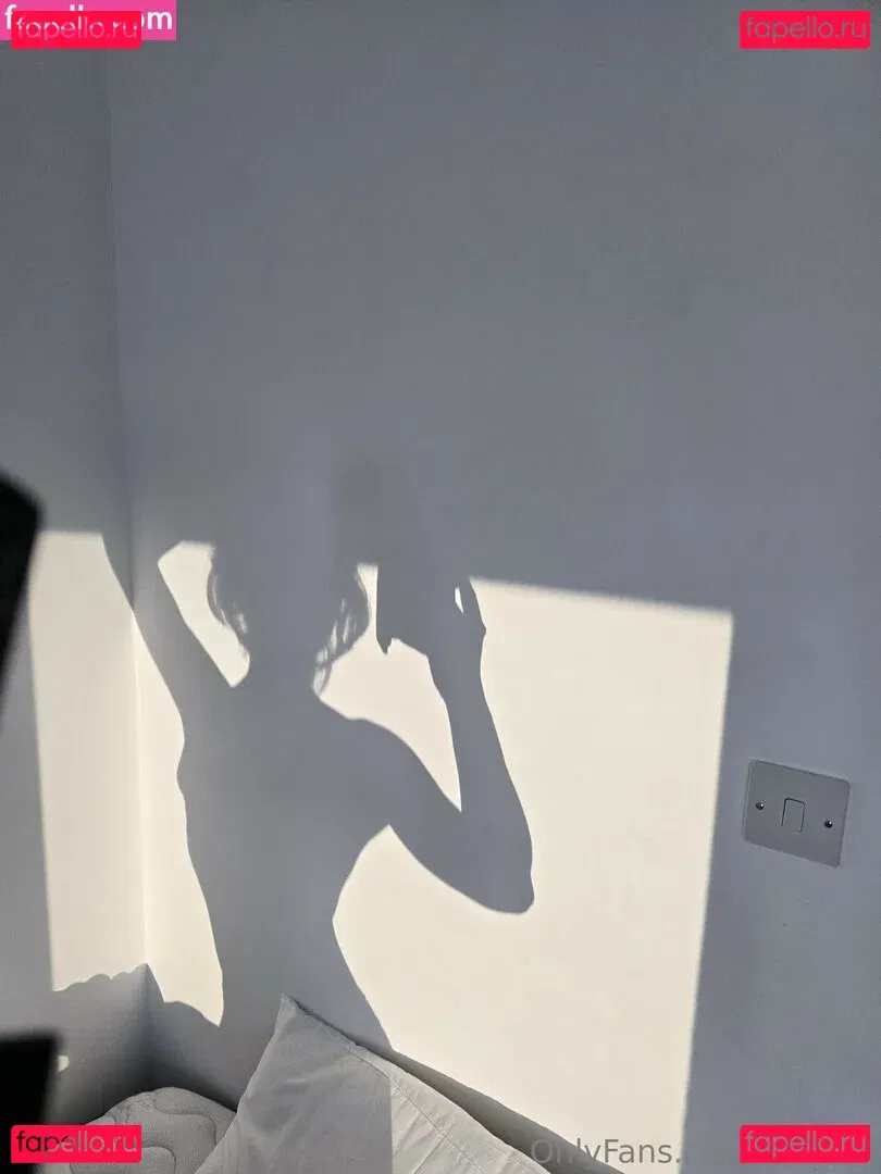 zureeal Onlyfans Photo Gallery 