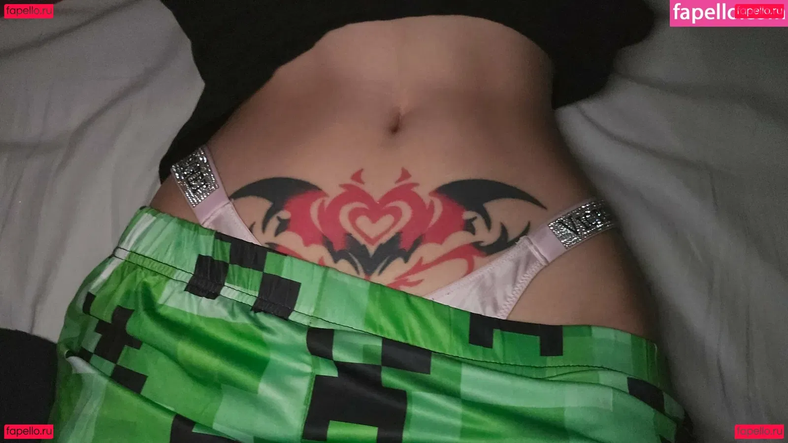 zureeal Onlyfans Photo Gallery 