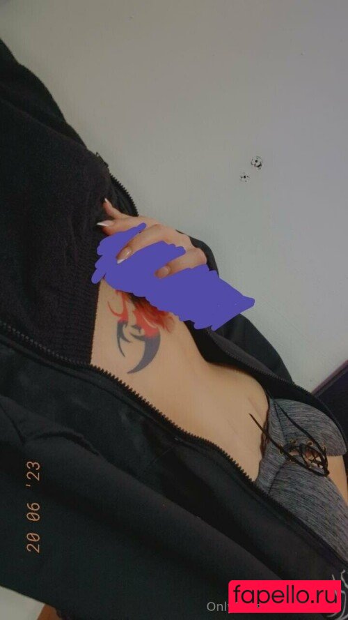 zureeal Onlyfans Photo Gallery 