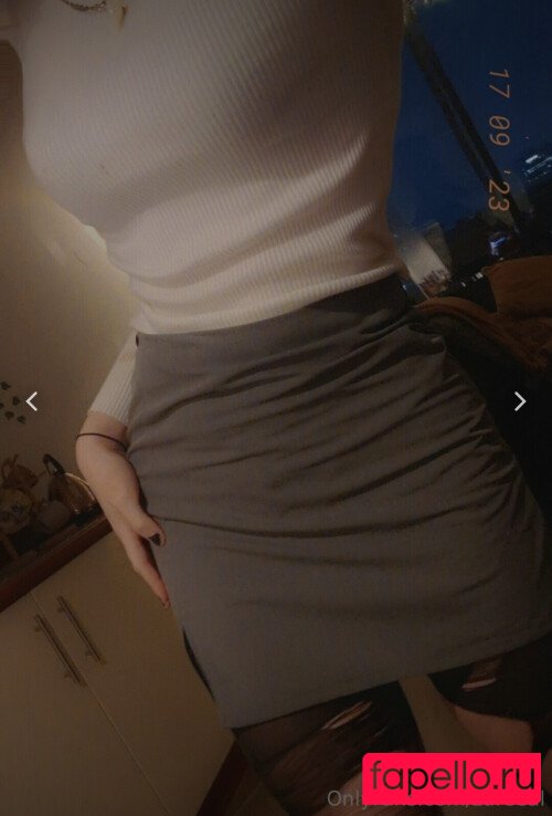 zureeal Onlyfans Photo Gallery 