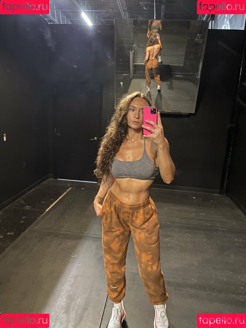 Taylor Stewart Onlyfans Photo Gallery 