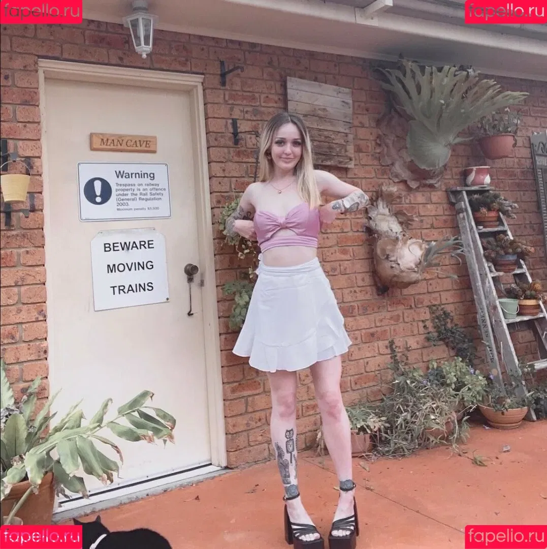 Caitie McLean Onlyfans Photo Gallery 