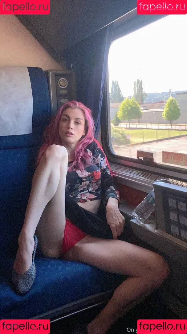 Luxneon Onlyfans Photo Gallery 