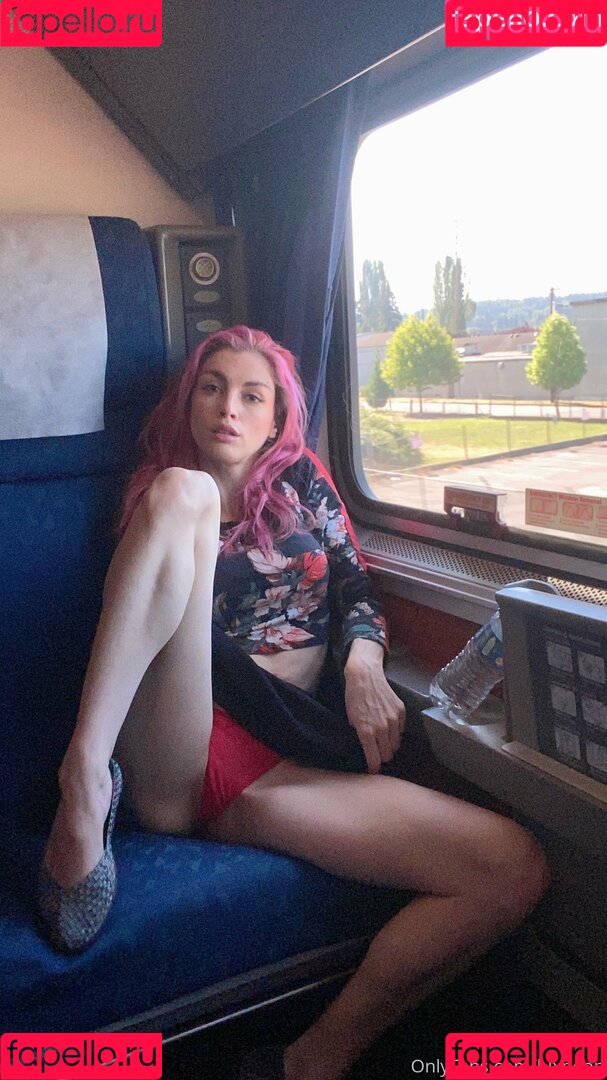 Luxneon Onlyfans Photo Gallery 