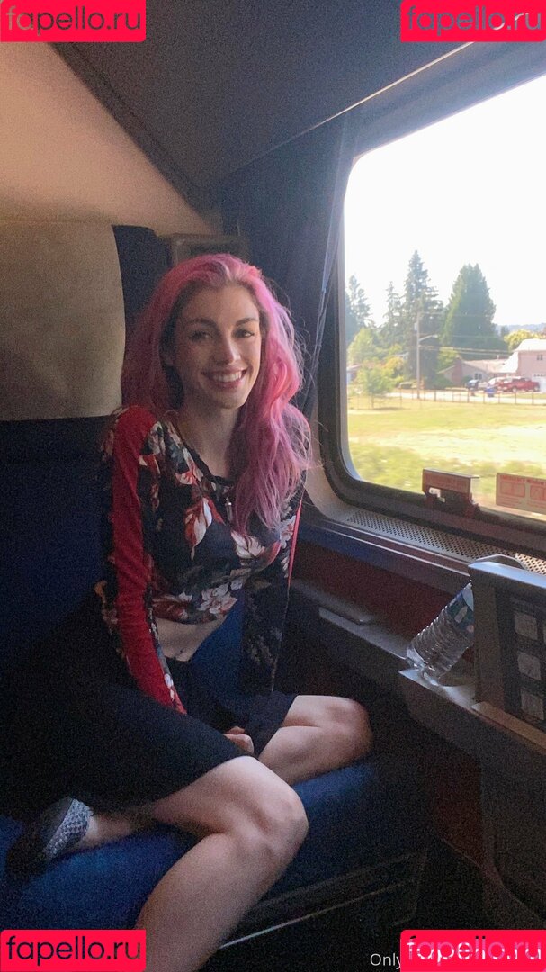 Luxneon Onlyfans Photo Gallery 