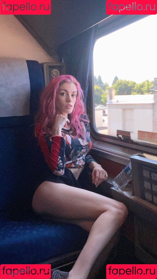 Luxneon Onlyfans Photo Gallery 