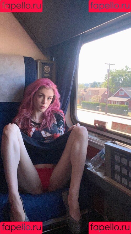 Luxneon Onlyfans Photo Gallery 