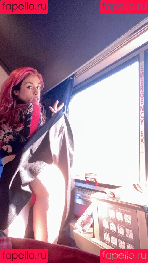 Luxneon Onlyfans Photo Gallery 