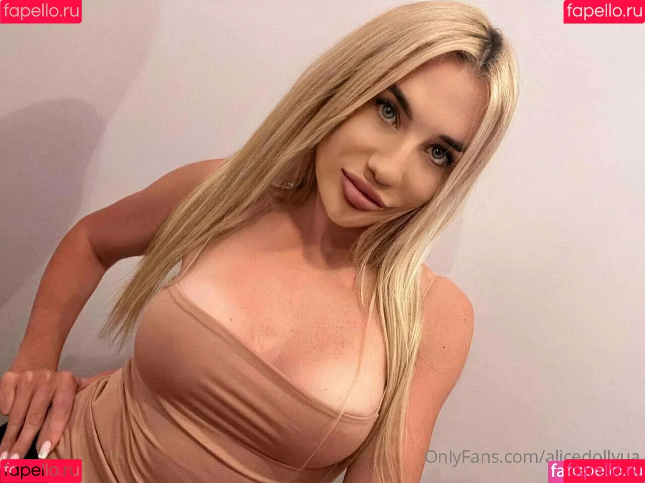 alicedollyua Onlyfans Photo Gallery 
