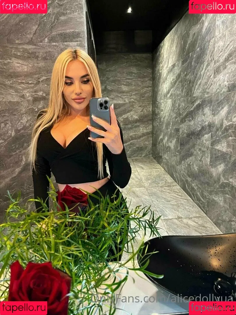 alicedollyua Onlyfans Photo Gallery 