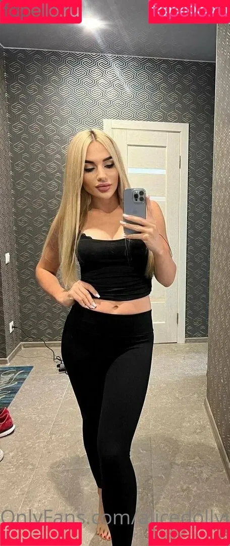 alicedollyua Onlyfans Photo Gallery 