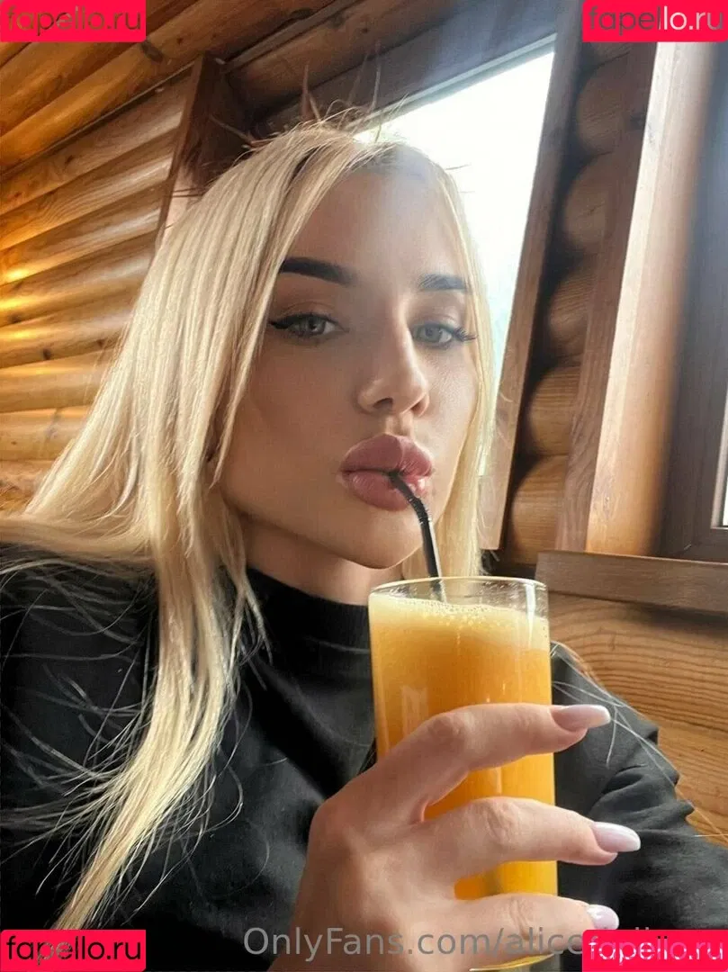 alicedollyua Onlyfans Photo Gallery 