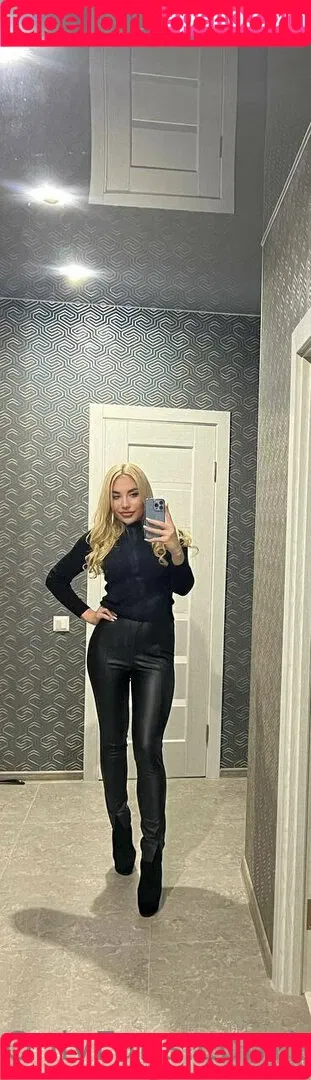 alicedollyua Onlyfans Photo Gallery 