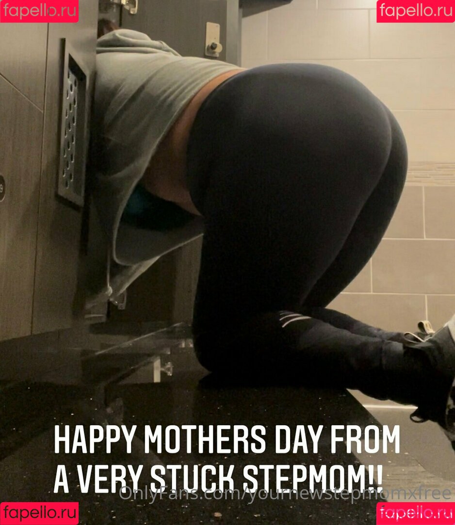 yournewstepmomxfree Onlyfans Photo Gallery 