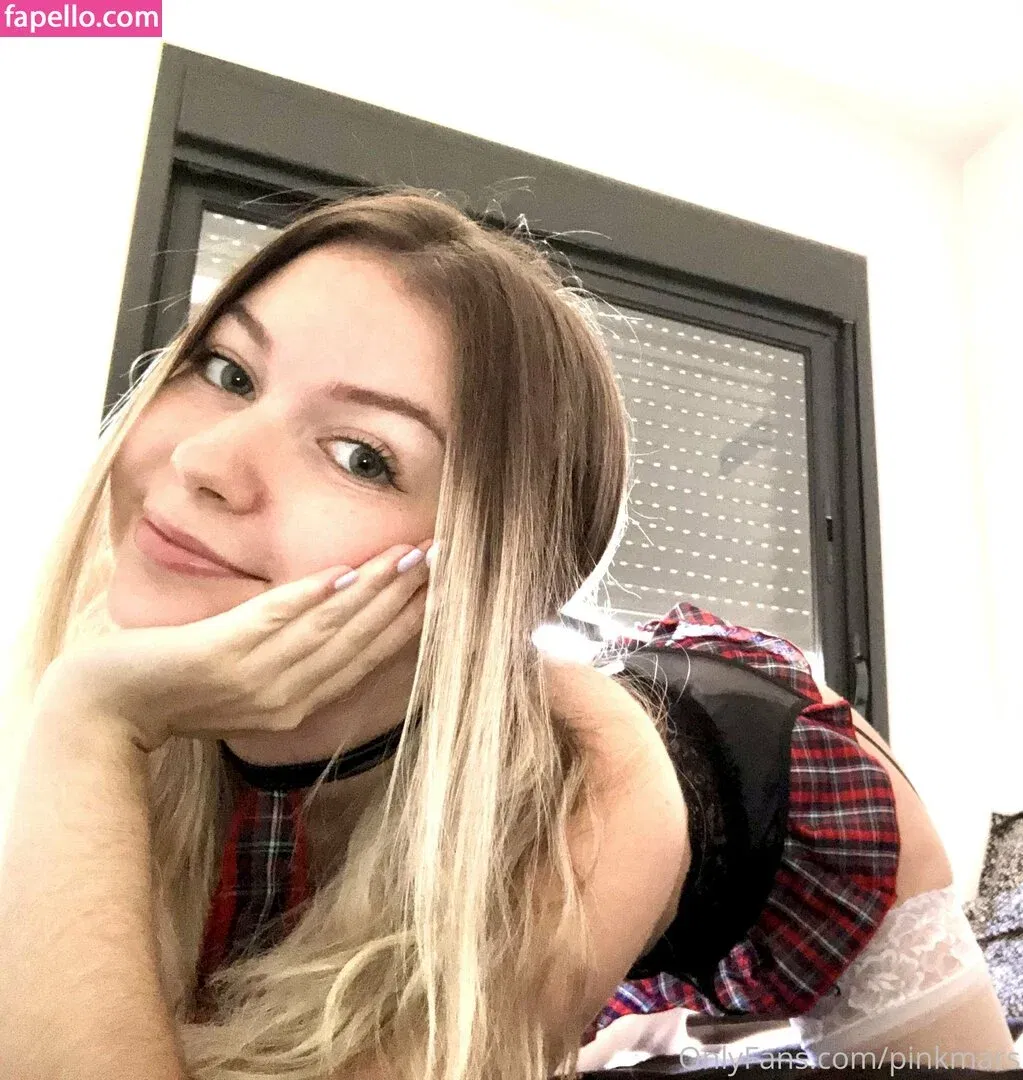 PinkMars Onlyfans Photo Gallery 