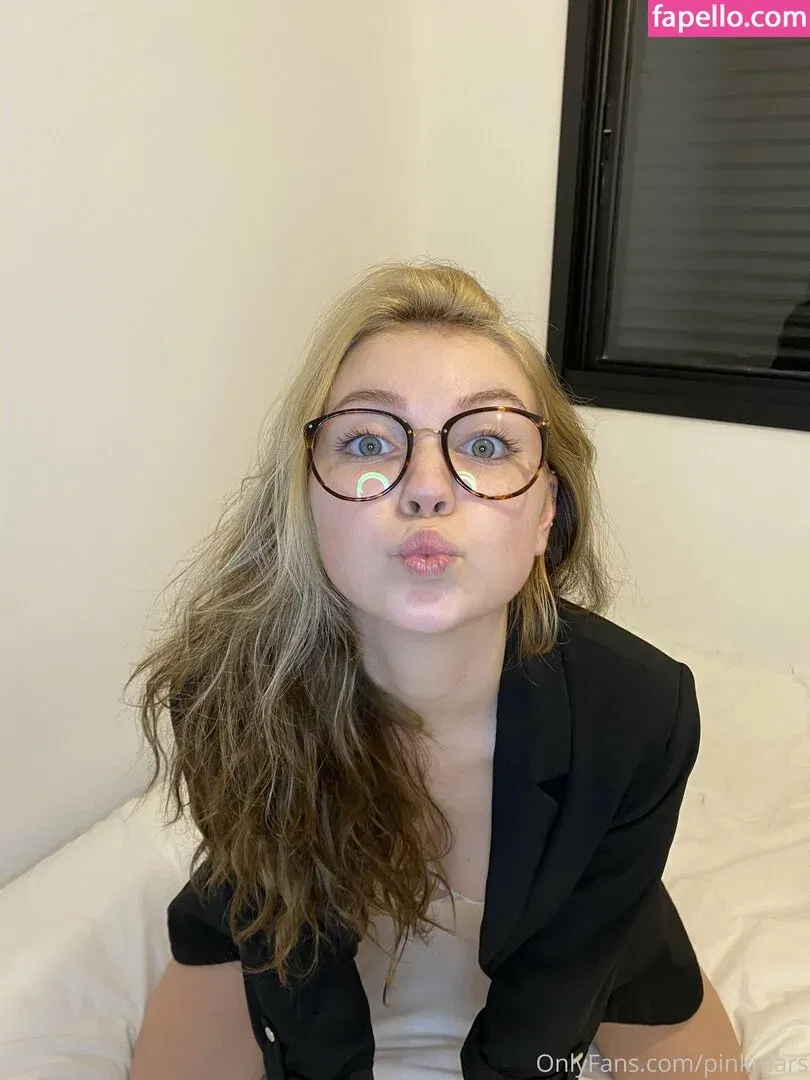 PinkMars Onlyfans Photo Gallery 